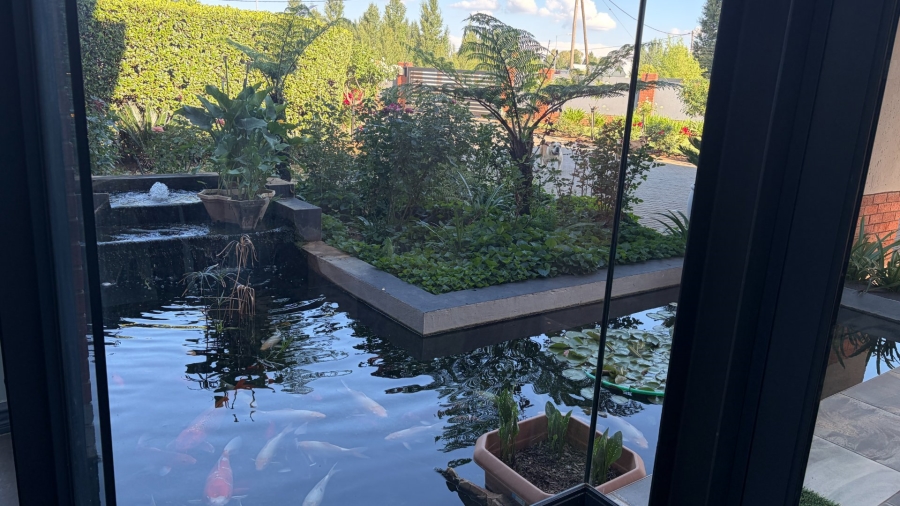 4 Bedroom Property for Sale in Grimbeeck Park North West